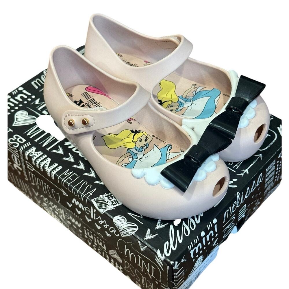 Mini Melissa 7C Ultragirl Alice Wonderland NIB Disney Limited Edition Blush Pink
